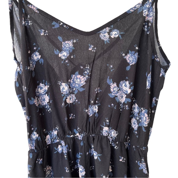 Don't Ask Why Floral Print Romper with Spaghetti Straps and V Back - Picture 6 of 13